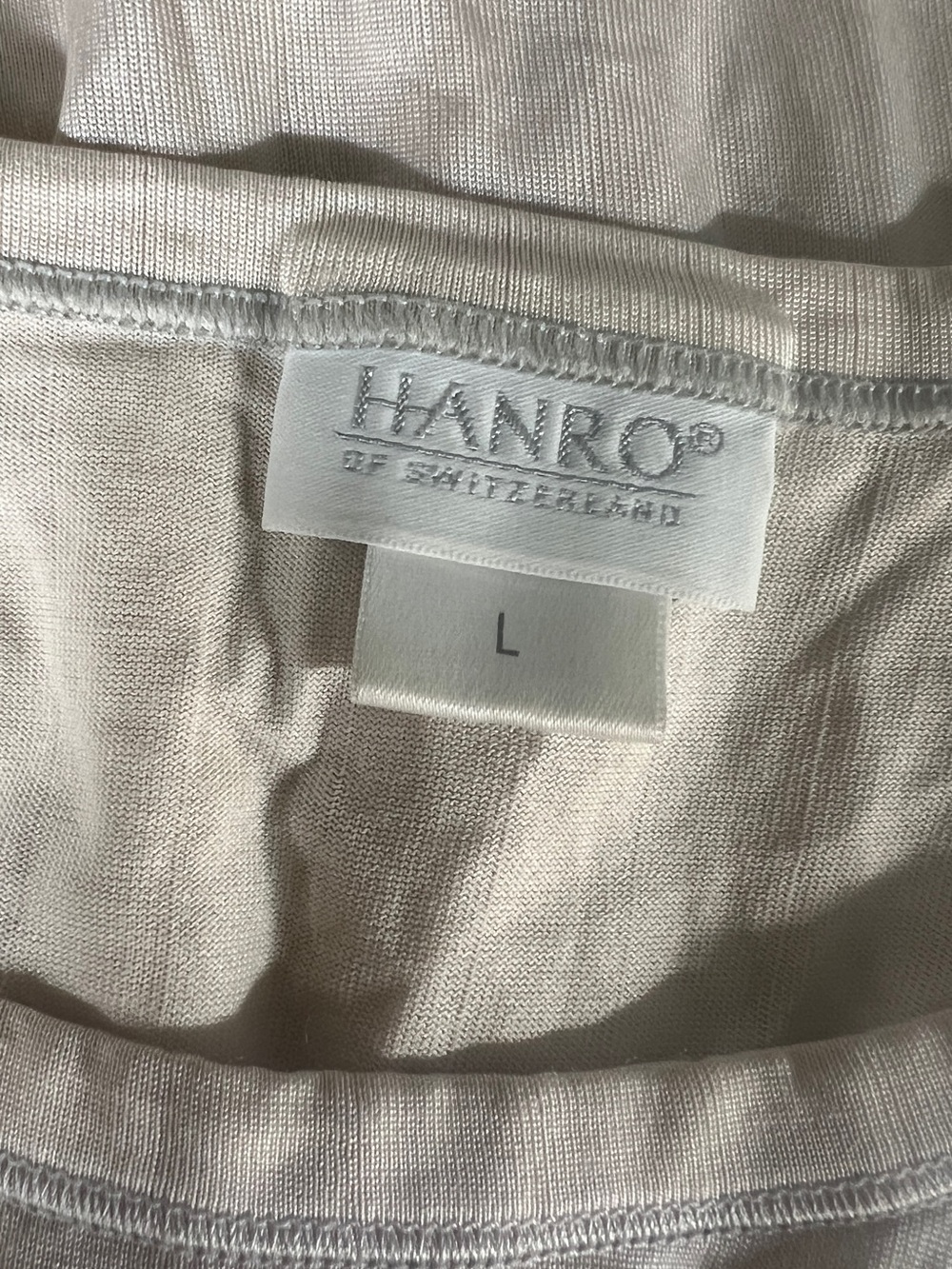 Hanro L cream nightgown - Picture 3 of 6